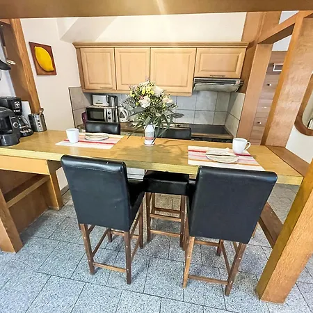 1 In Ruhigem Haus By Interhome Daire