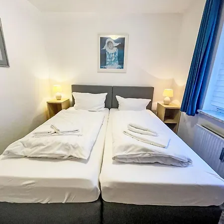 1 In Ruhigem Haus By Interhome Daire